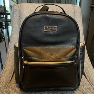 Itzy Ritzy Mini Boss backpack - EUC